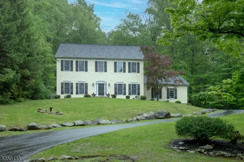 4 Rocky Glen Way, Tewksbury Twp., NJ 08833 - MLS#: 3963661