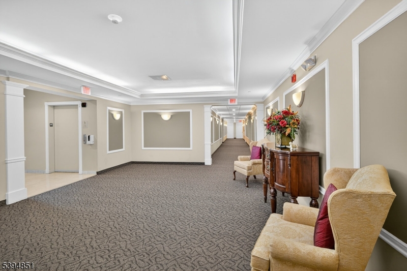 SOMERSET RUN - Residential