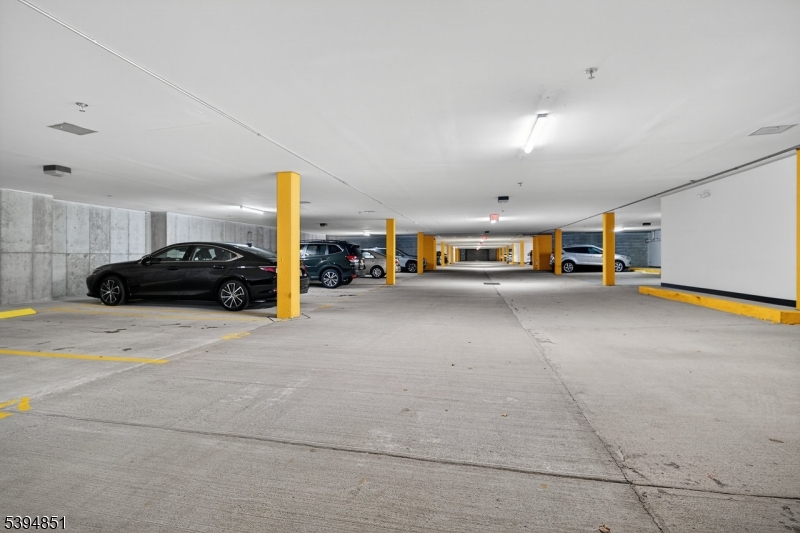 SOMERSET RUN - Residential