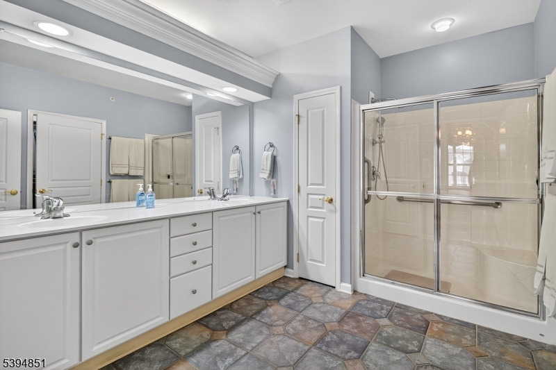 SOMERSET RUN - Residential