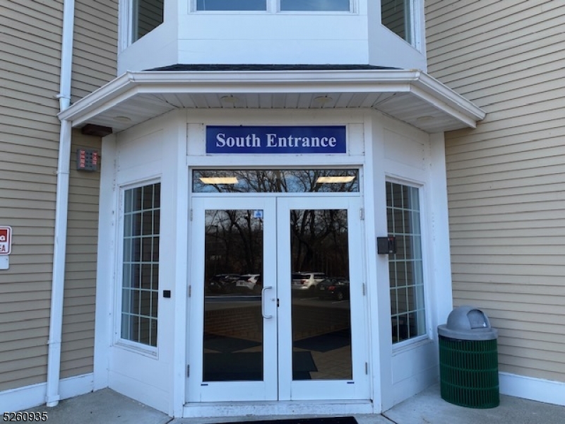 Columbia Commons - Commercial Lease