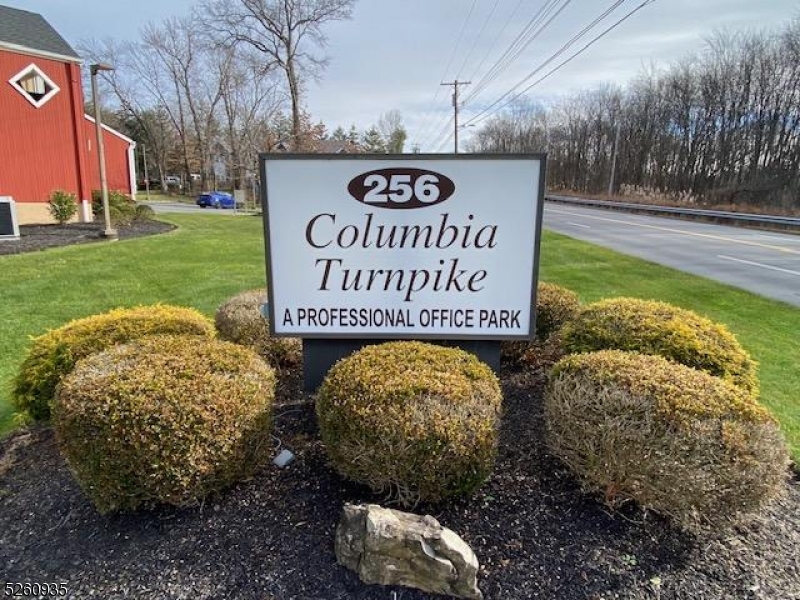 Columbia Commons - Commercial Lease