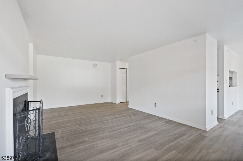 Ridge Gardens - Residential