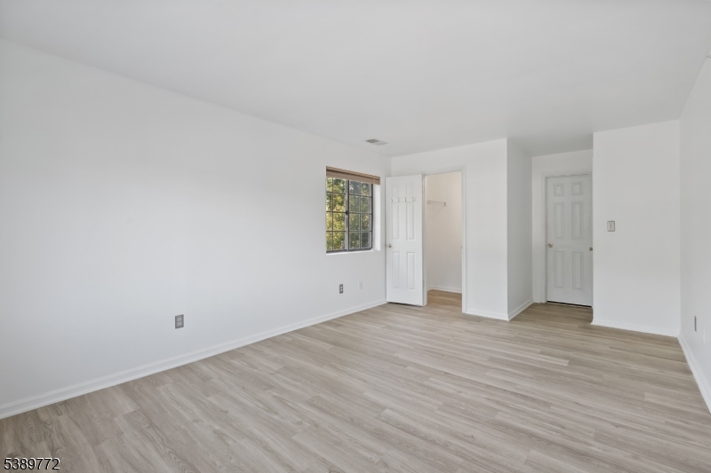 Ridge Gardens - Residential