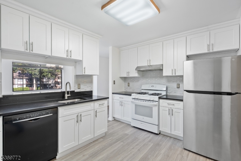 Ridge Gardens - Residential