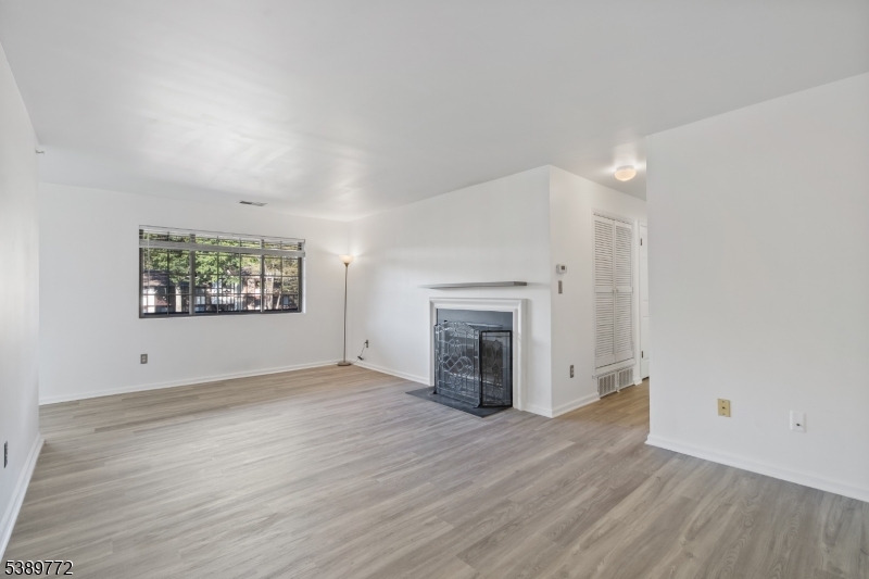 Ridge Gardens - Residential