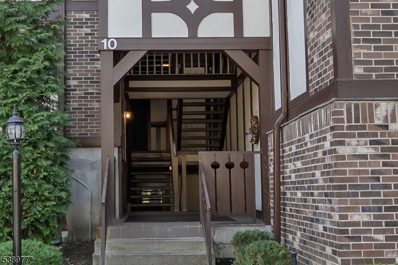 Ridge Gardens - Residential