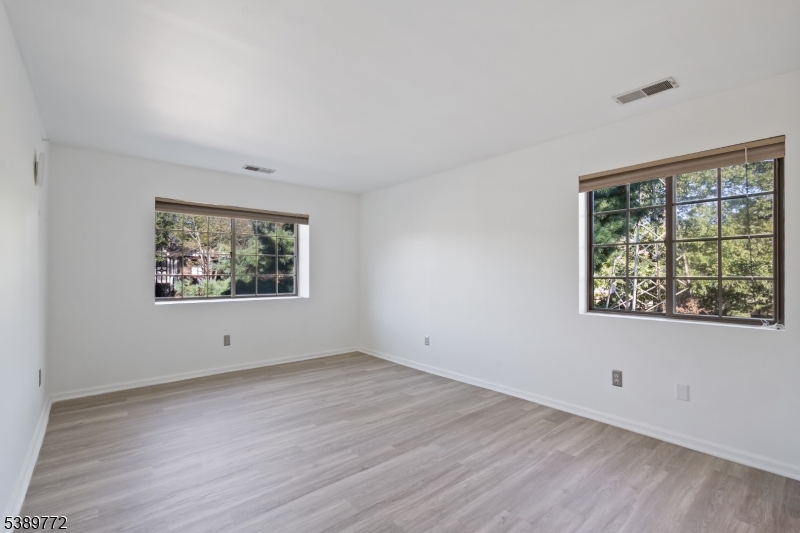 Ridge Gardens - Residential