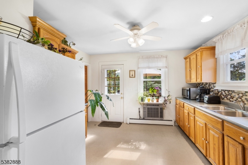 WILLOW GROVE - Commercial Sale