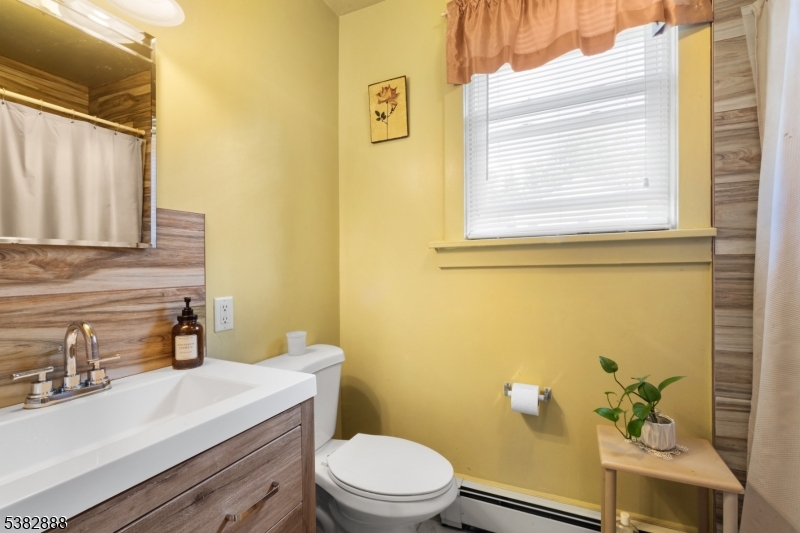 WILLOW GROVE - Commercial Sale