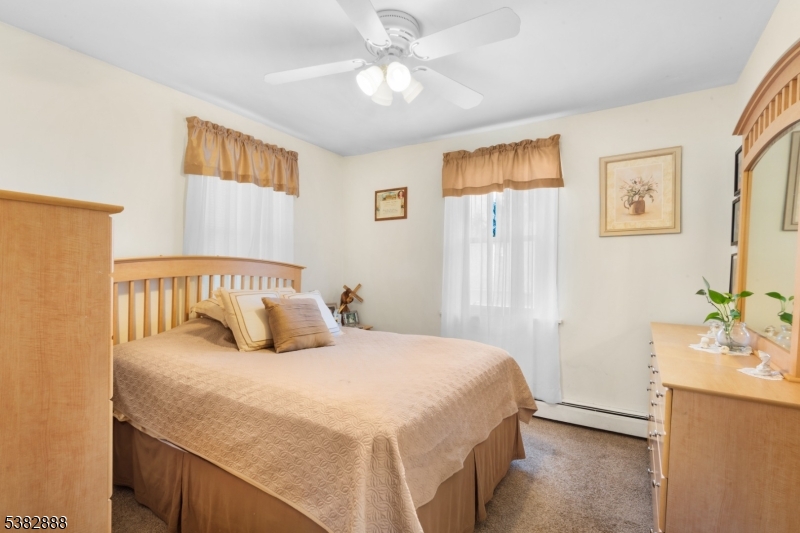 WILLOW GROVE - Commercial Sale