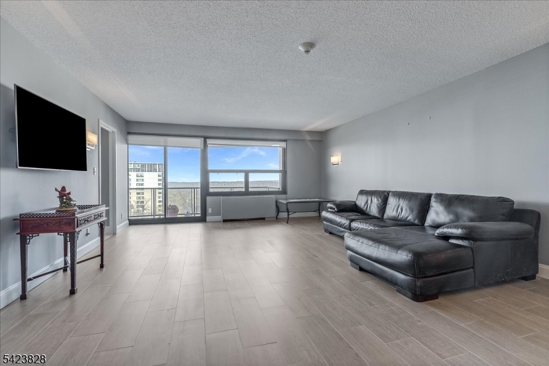 Clairdge Drive - Residential