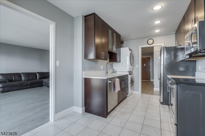 Clairdge Drive - Residential