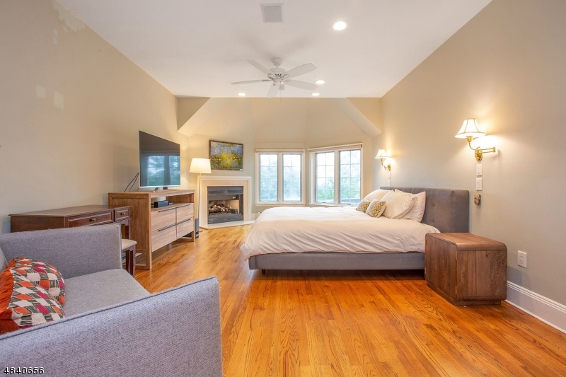Kips Ridge - Residential