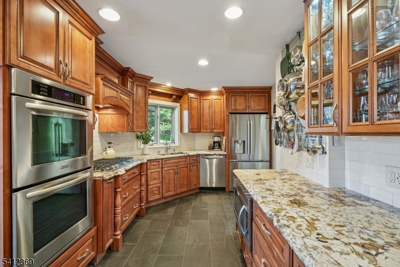 Glen Pond - Residential