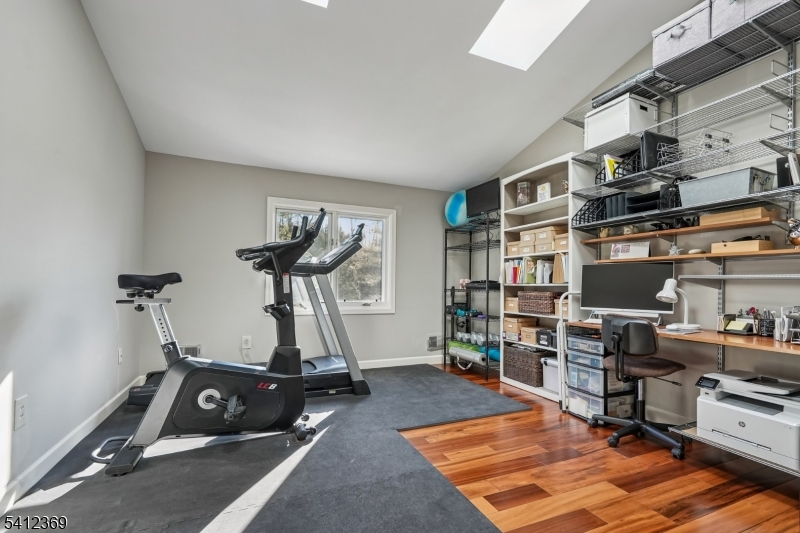 Glen Pond - Residential