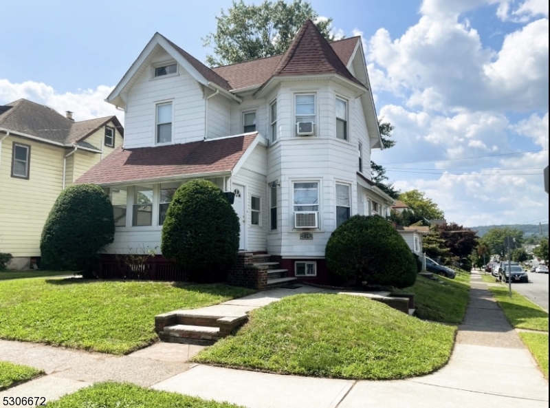 View Clifton City, NJ 07011 property