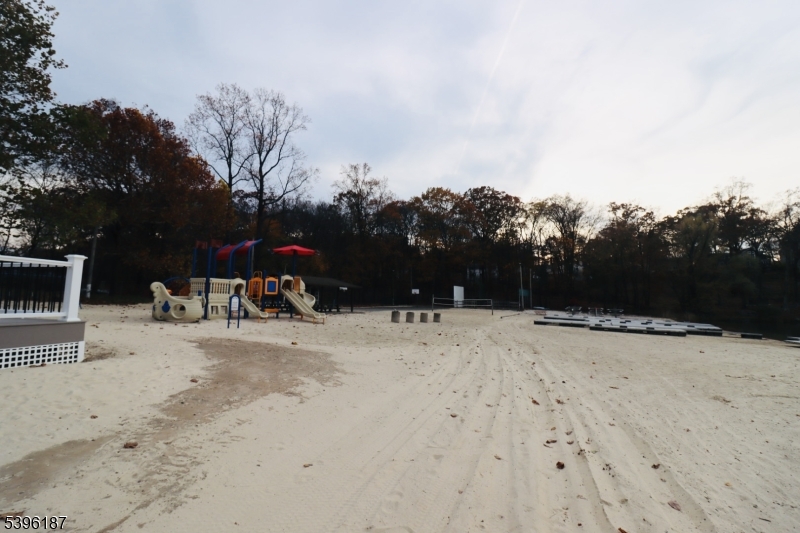 WHITE MEADOW LAKE - Residential Lease