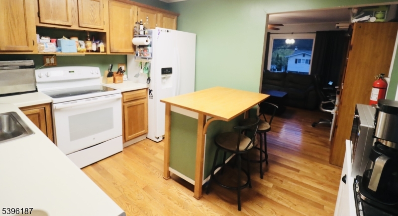 WHITE MEADOW LAKE - Residential Lease