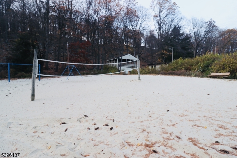 WHITE MEADOW LAKE - Residential Lease