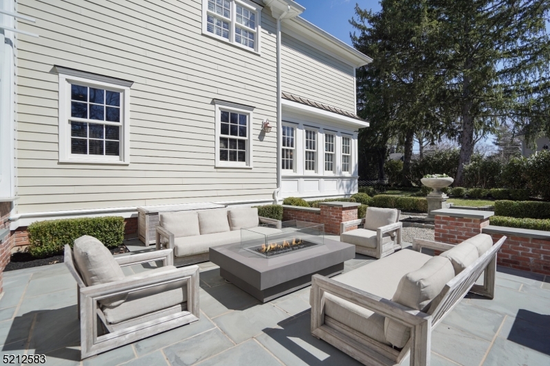 Rolling Hill - Residential