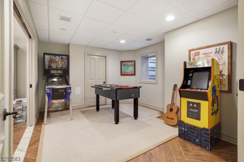 Rolling Hill - Residential