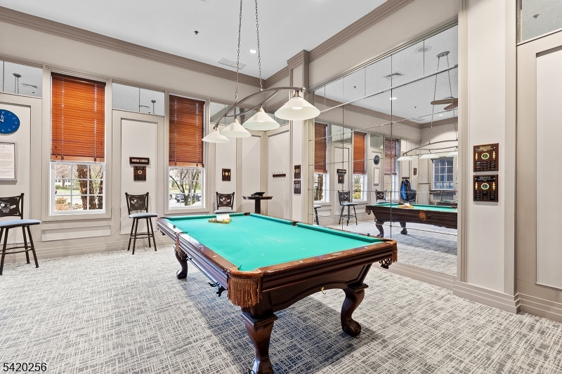 Four Seasons - Residential