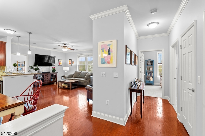 Four Seasons - Residential