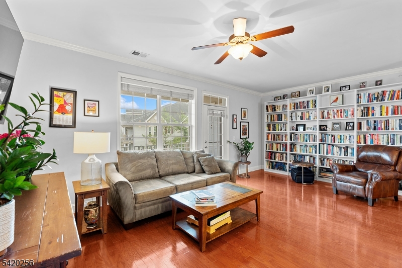 Four Seasons - Residential