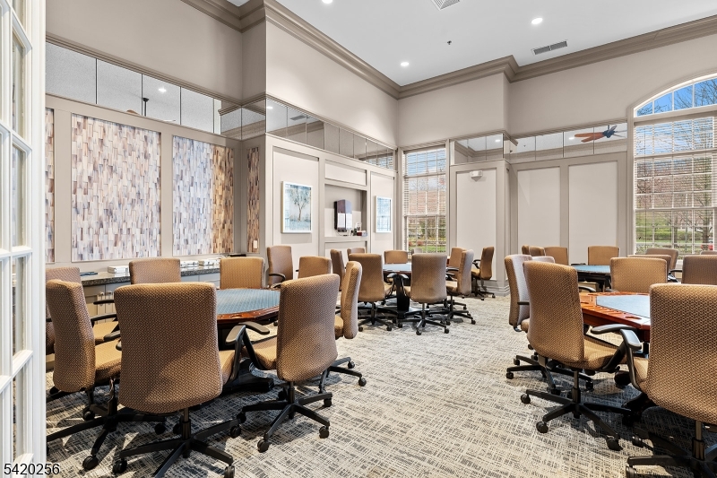 Four Seasons - Residential