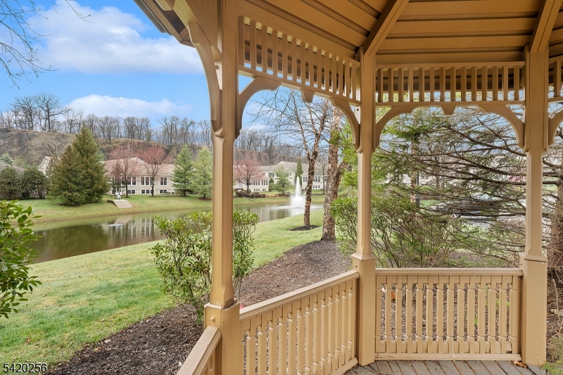 Four Seasons - Residential