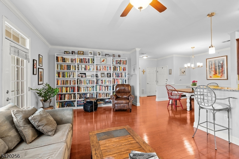 Four Seasons - Residential