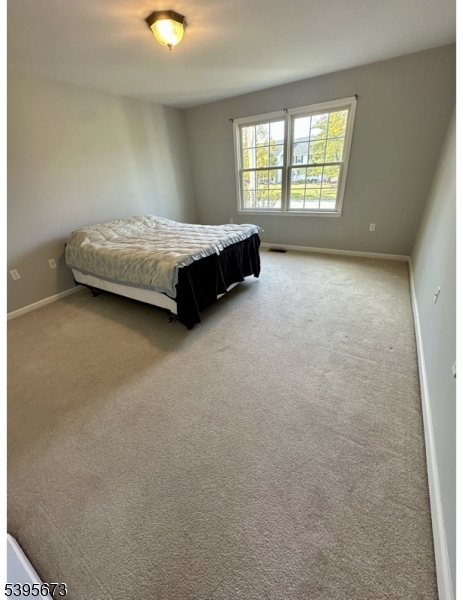 WILLIAMSBURG SQUARE - Residential