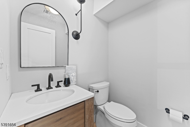 Lexington on Broadway - Residential