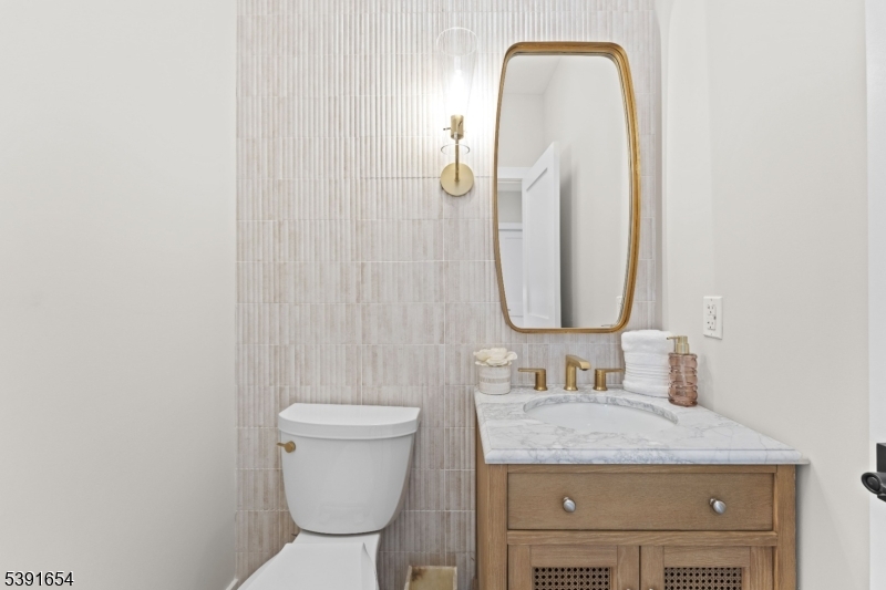 Lexington on Broadway - Residential