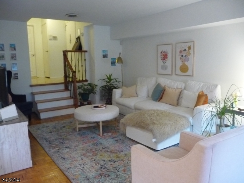 Upper Mountain Gardens - Residential