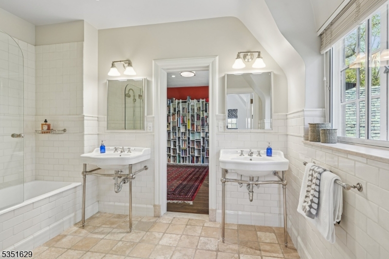 Estate - Residential