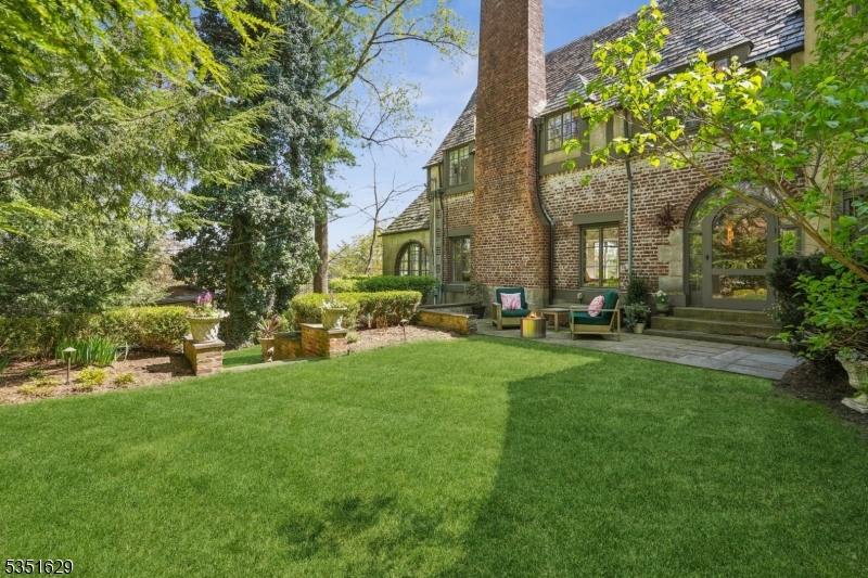 Estate - Residential