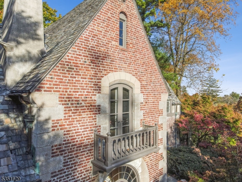 Estate - Residential