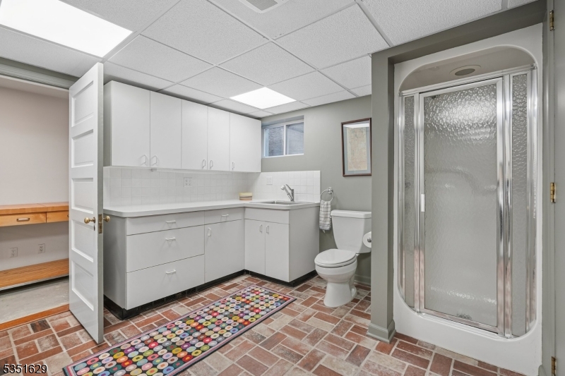 Estate - Residential