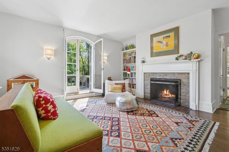 Estate - Residential