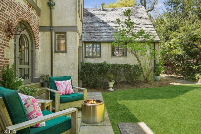 Estate - Residential