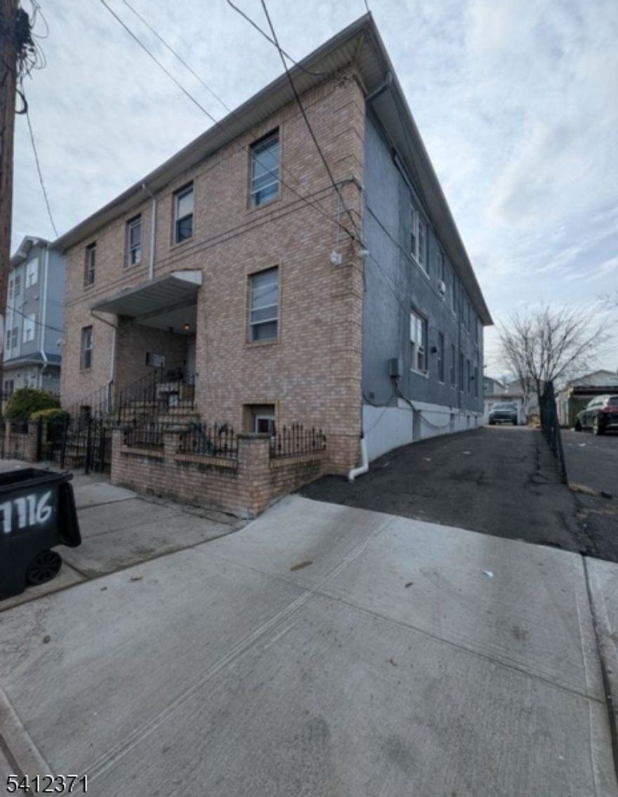 Freshly painted two-bedroom apartment which features a spacious living room, a functional kitchen with ample cabinet space, and well-sized bedrooms that provide comfort and privacy. Large windows allow for plenty of natural light throughout the unit. Conveniently located near public transportation, major highways, shopping centers, schools, and local amenities, this apartment provides easy access to everything Elizabeth has to offer.