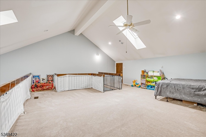 Scotch Plains Twp., New Jersey 07076, United States, 2 Bedrooms Bedrooms, ,3 BathroomsBathrooms,Residential,Active,105691