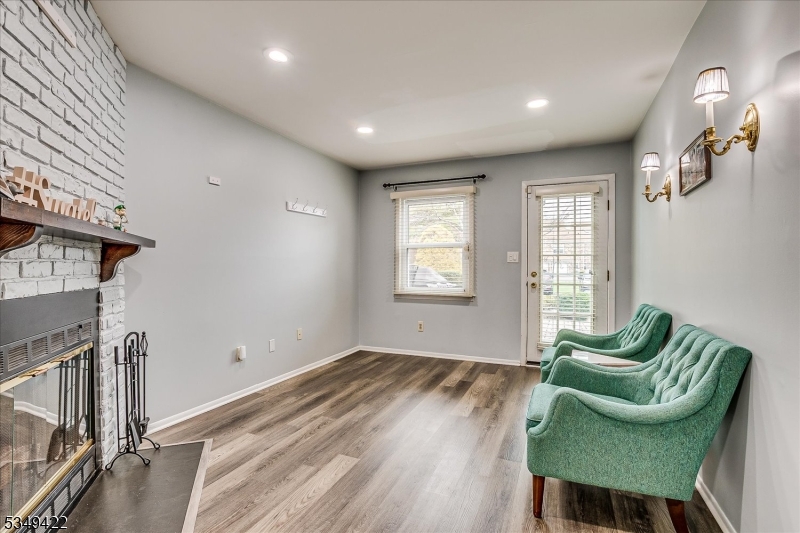 Scotch Plains Twp., New Jersey 07076, United States, 2 Bedrooms Bedrooms, ,3 BathroomsBathrooms,Residential,Active,105691