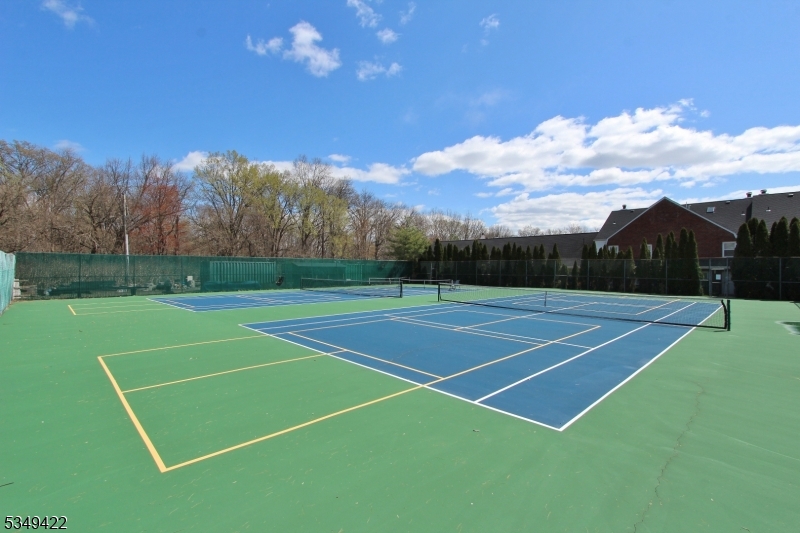 Scotch Plains Twp., New Jersey 07076, United States, 2 Bedrooms Bedrooms, ,3 BathroomsBathrooms,Residential,Active,105691