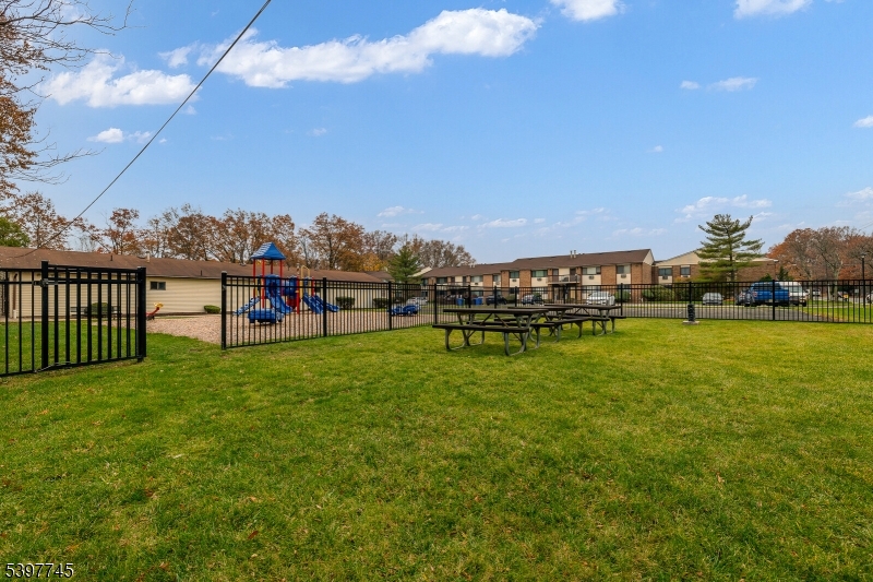 Wyndmoor - Residential