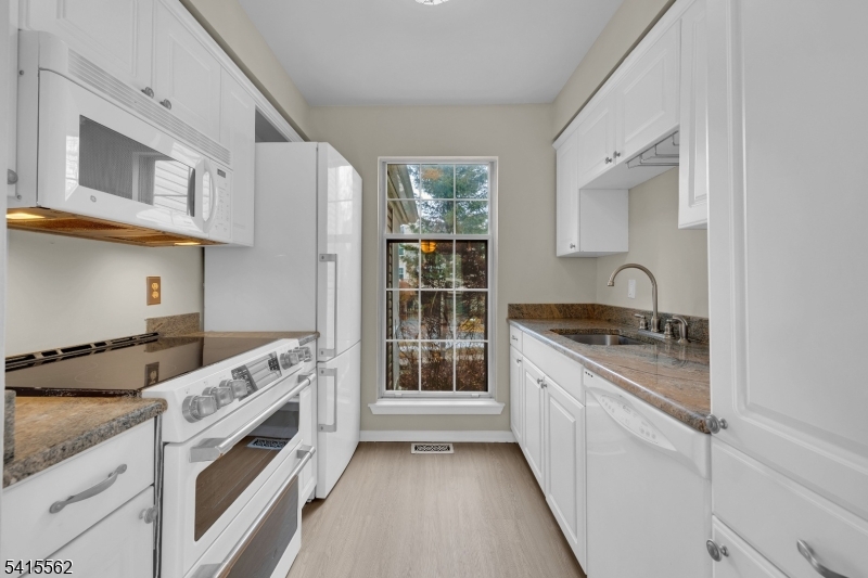 Panther Valley - Residential Lease