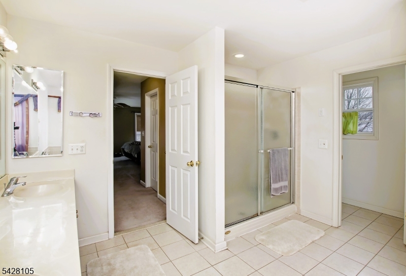 Hidden Hills - Residential Lease