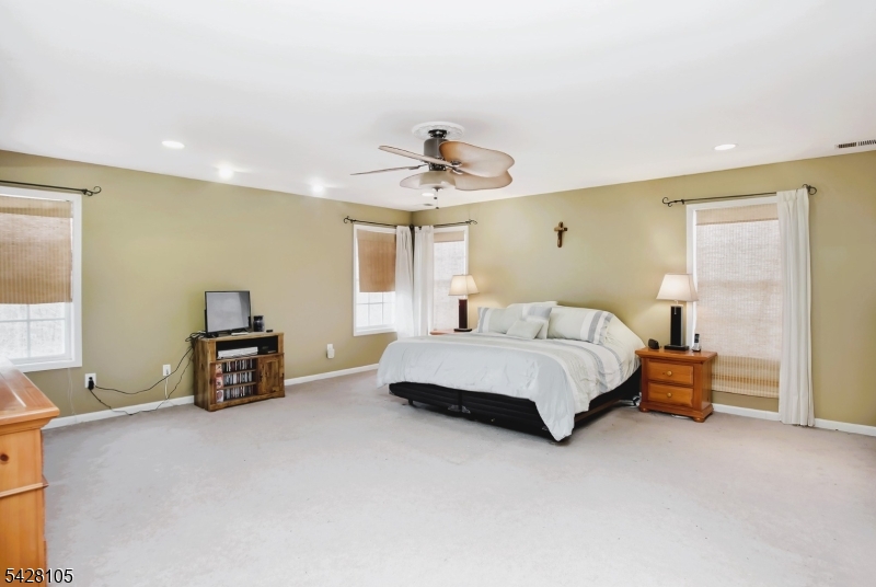 Hidden Hills - Residential Lease